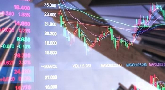 Debut Halt Twice: Beware Long-Term Treasury Rate Risks